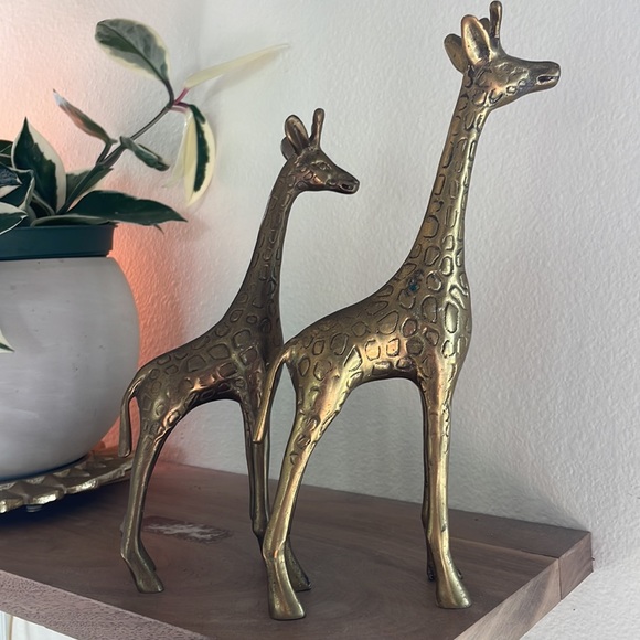 Vintage Solid Brass Giraffes - Picture 8 of 15